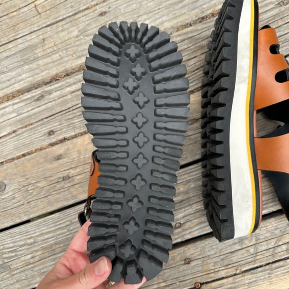 Labucq Boomer Sandal - Picture 4 of 9